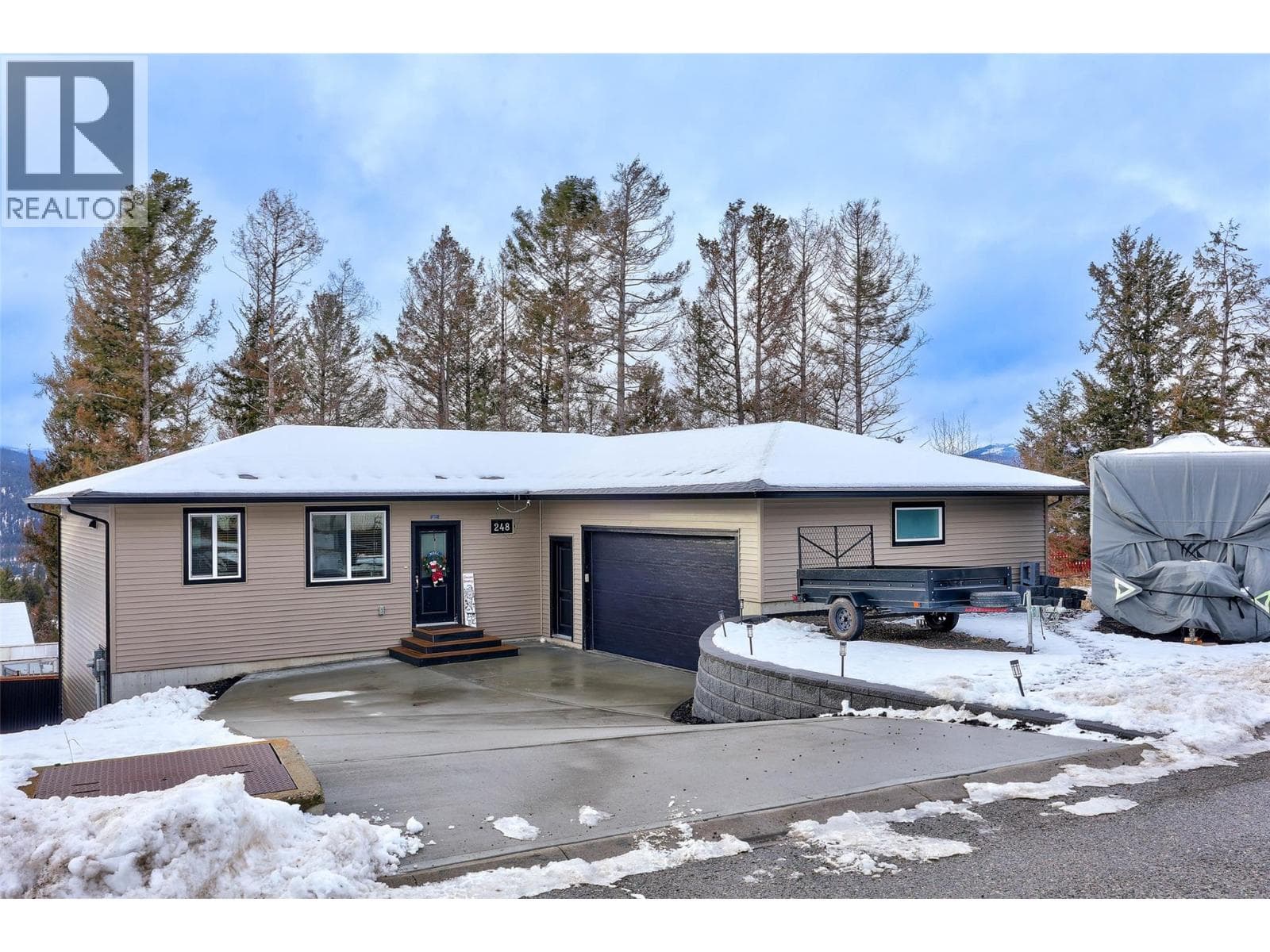 248 Calcite Drive — Logan Lake, British Columbia - Main photo