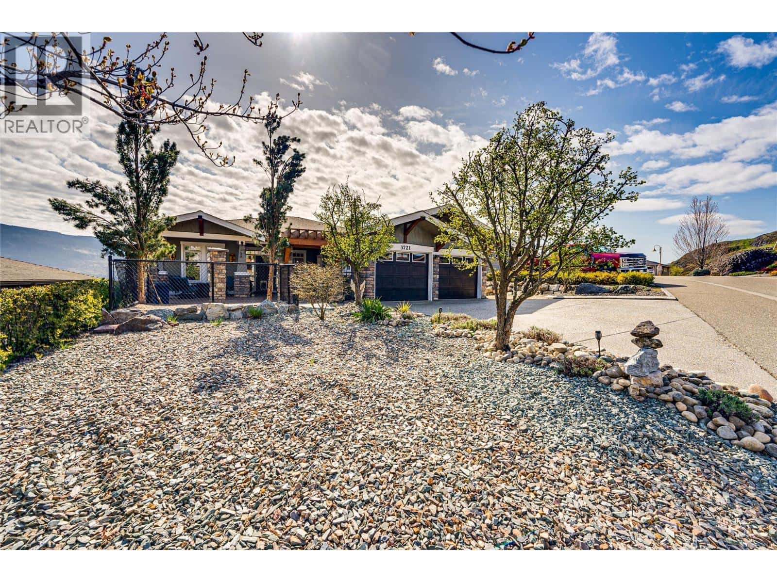 3721 Razorback Court — Vernon, British Columbia - Photo 5 of 61