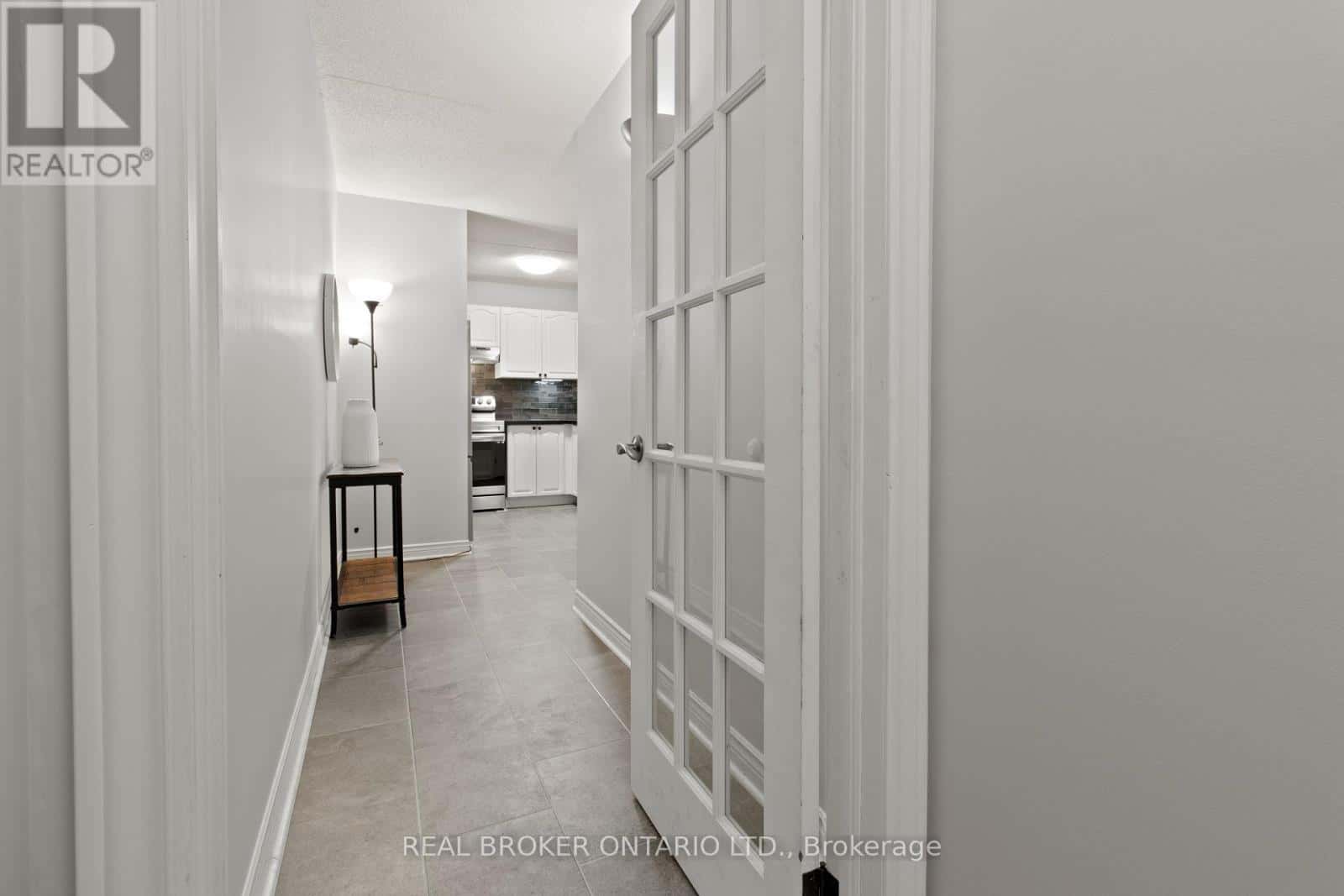 2010 Cleaver Avenue 214