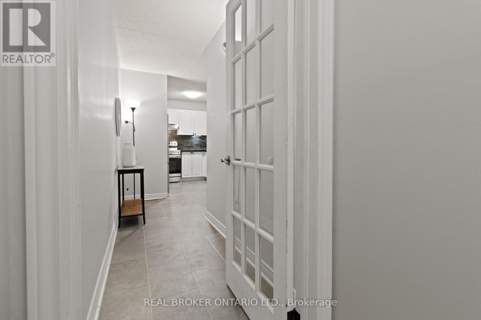 214 - 2010 CLEAVER AVENUE — Burlington (Headon), Ontario - Main photo