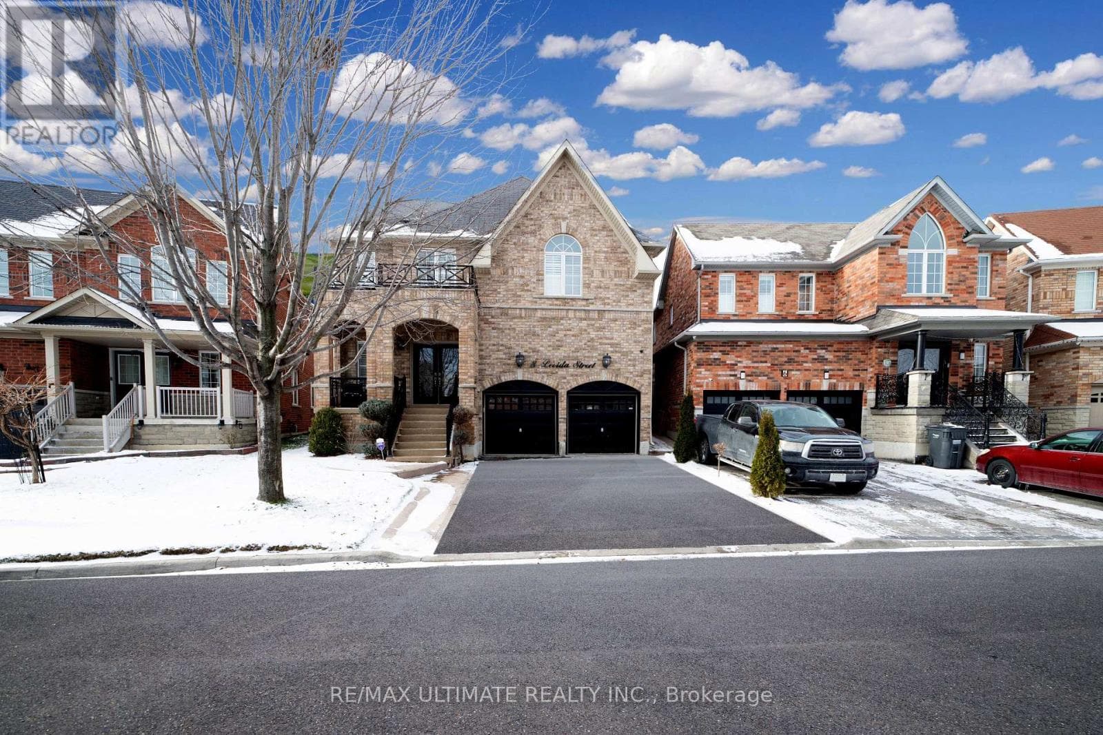 8 LEVIDA STREET — Brampton (Vales of Castlemore), Ontario - Main photo