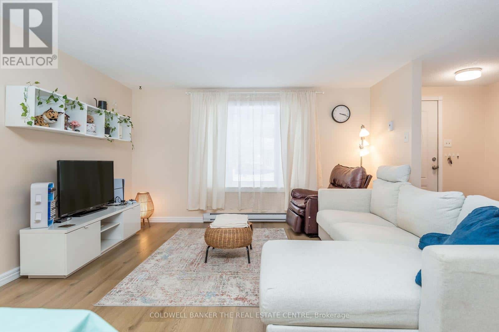 321 SUNNIDALE ROAD — Barrie (Sunnidale), Ontario - Photo 5 of 32