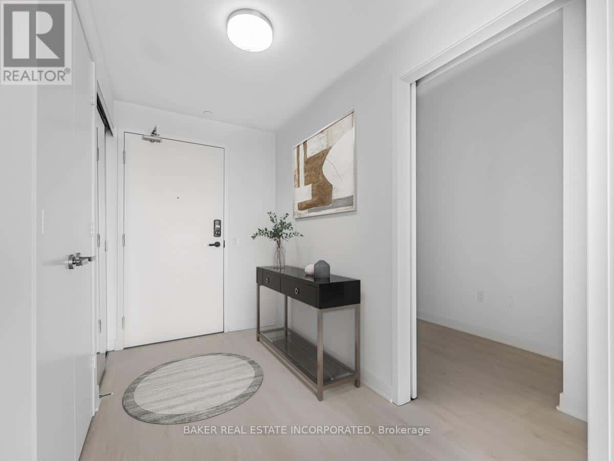 5806 - 3900 CONFEDERATION PARKWAY — Mississauga (City Centre), Ontario - Photo 3 of 17