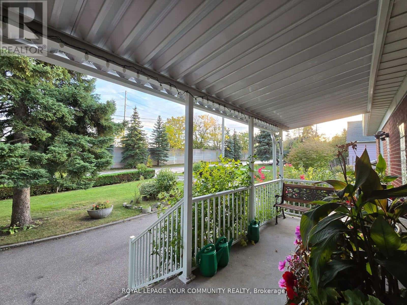 100 LANGSTAFF ROAD — Richmond Hill (South Richvale), Ontario - Photo 4 of 14