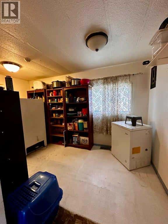 A7, 145 East River Road — Hinton, Alberta - Photo 5 of 8