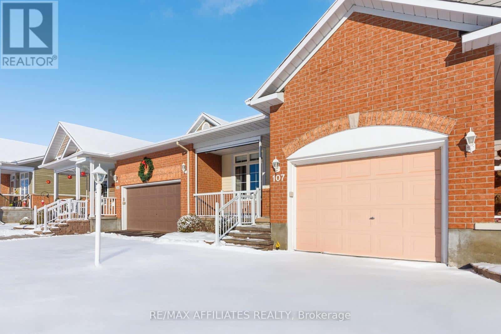 107 SABLE RUN DRIVE — Ottawa, Ontario - Photo 3 of 38