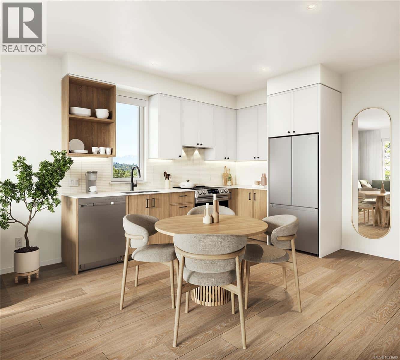 212 3226 Shelbourne St — Saanich, British Columbia - Photo 2 of 18