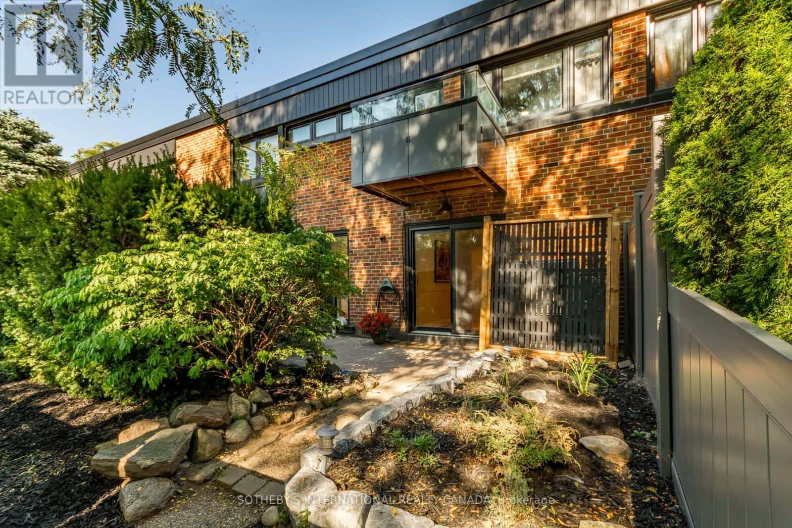 51 Broadfield Drive 32