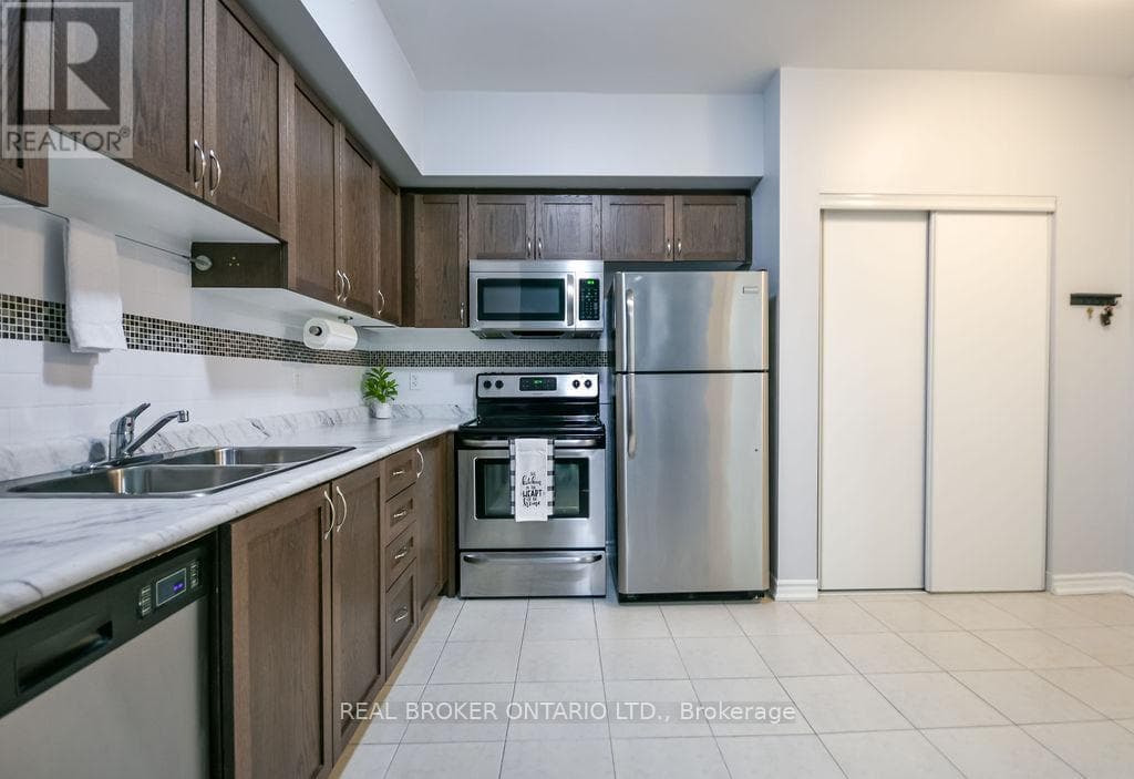 404 - 40 FERNDALE DRIVE S — Barrie (Ardagh), Ontario - Main photo