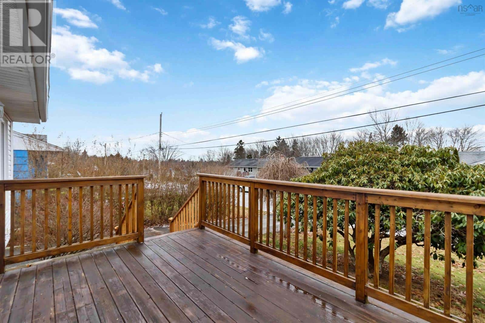 16 Pauline Crescent — Dartmouth, Nova Scotia - Photo 3 of 32