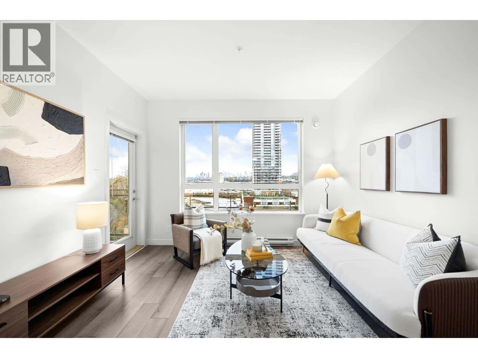 511 2188 MADISON AVENUE — Burnaby, British Columbia - Photo 3 of 29