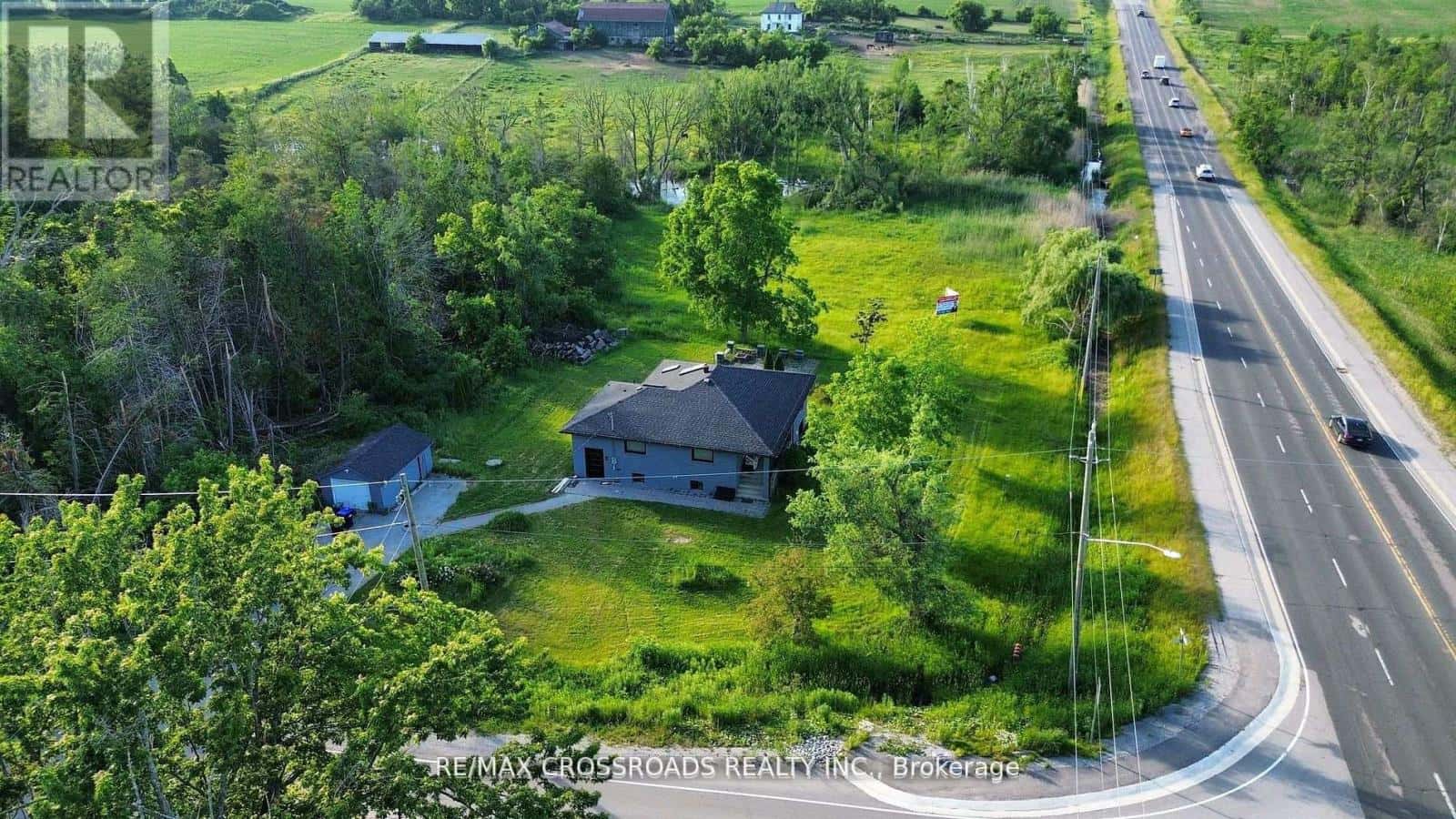 7118 YONGE STREET — Innisfil, Ontario - Photo 5 of 40