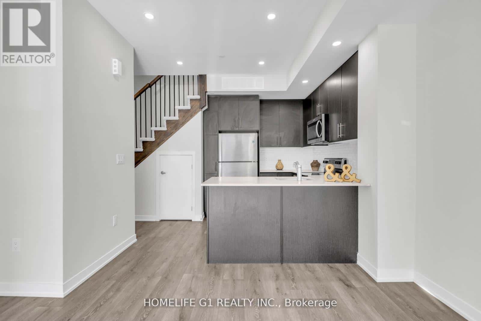 5 - 3429 RIDGEWAY DRIVE — Mississauga (Erin Mills), Ontario - Photo 5 of 31