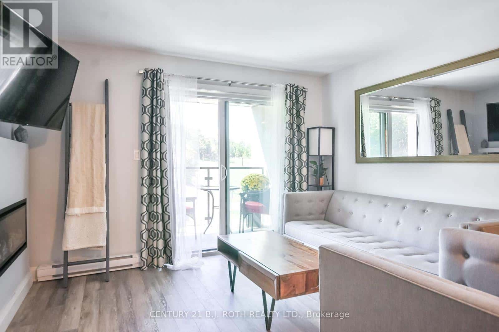 406 - 80 HORSESHOE BOULEVARD — Oro-Medonte (Horseshoe Valley), Ontario - Photo 5 of 35