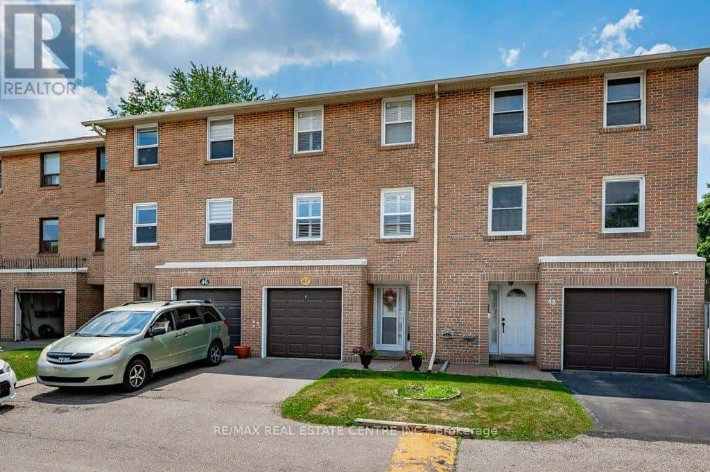 47 - 7255 DOOLEY DRIVE — Mississauga (Malton), Ontario - Photo 3 of 34