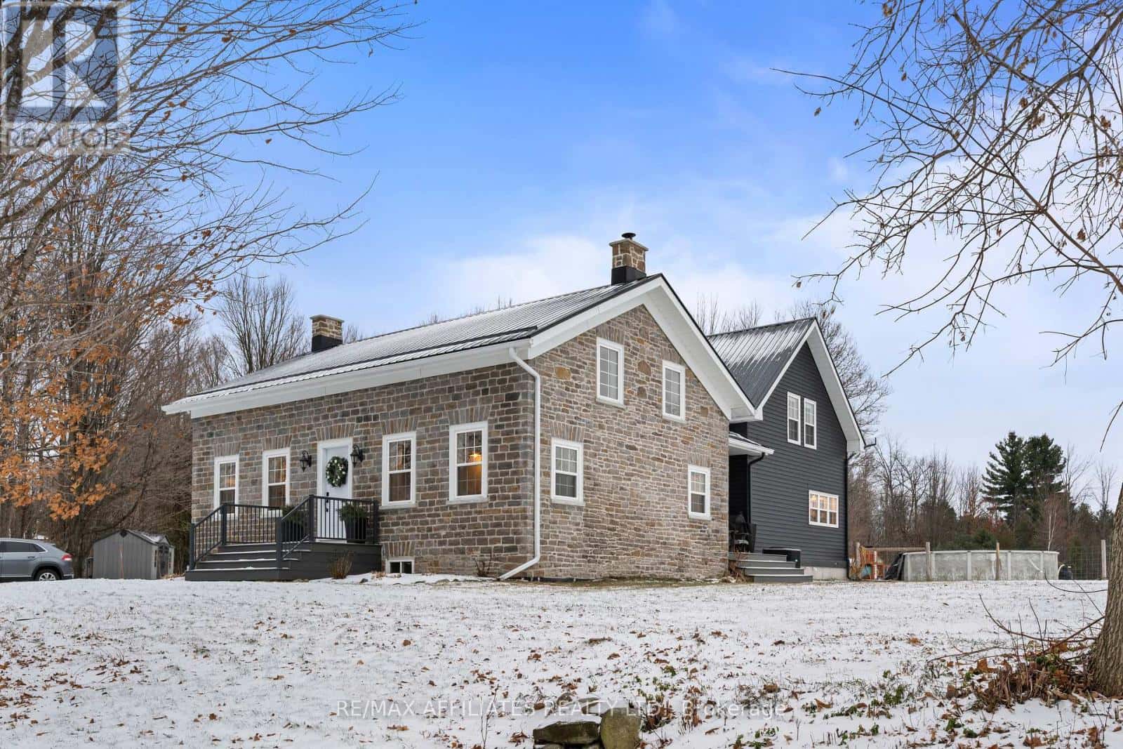 4701 4TH CONCESSION ROAD — Augusta, Ontario - Photo 2 of 50