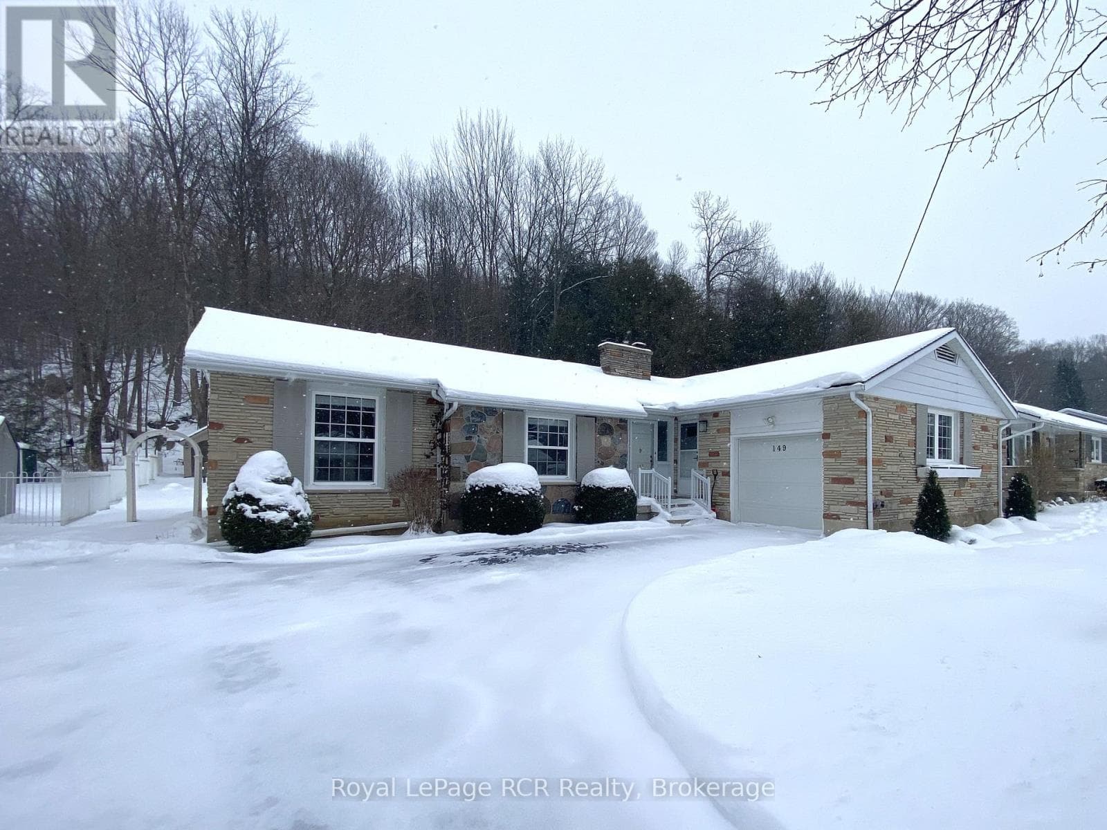 149 7TH AVENUE E — Owen Sound, Ontario - Main photo