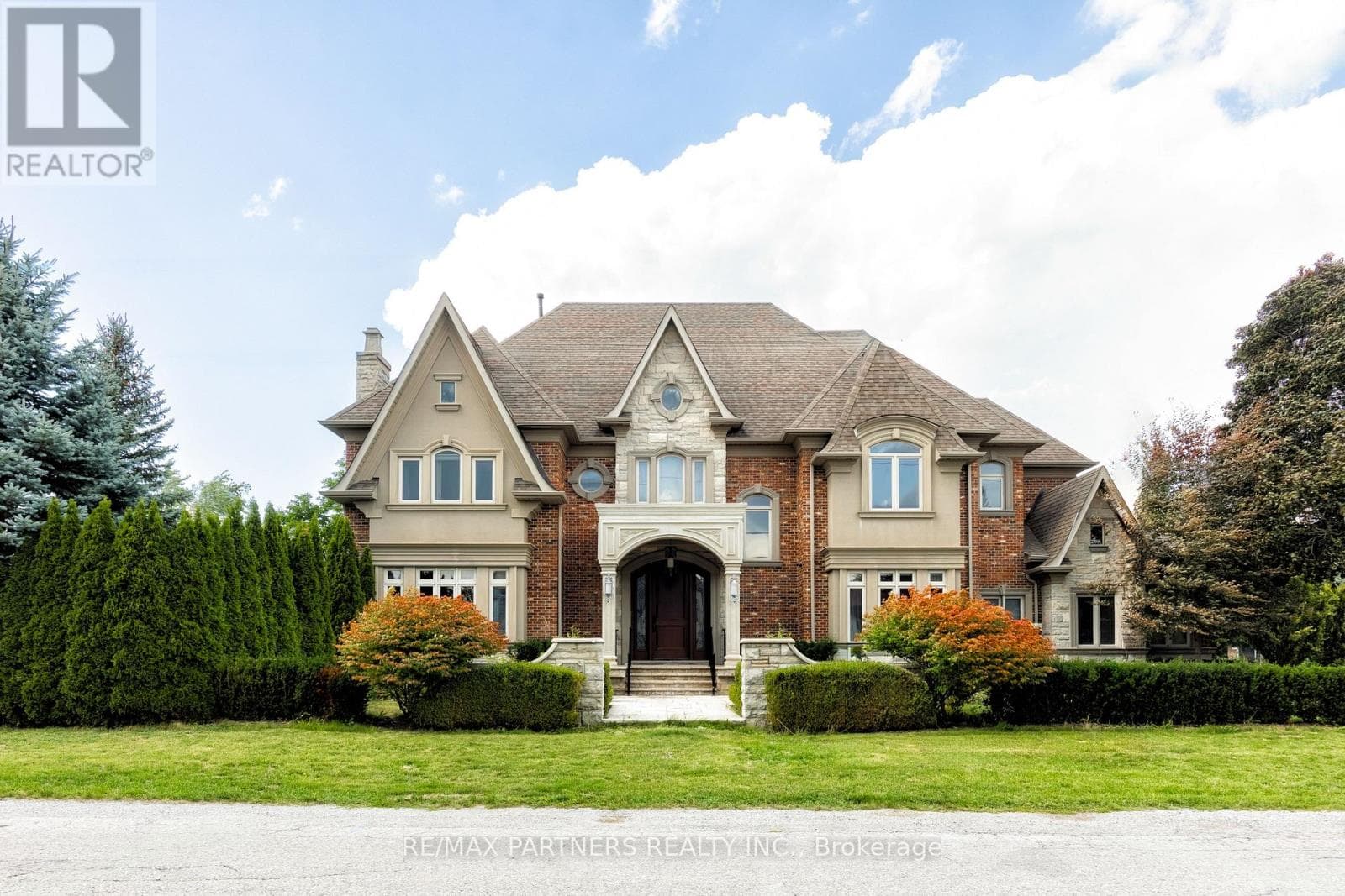 68 MAPLE GROVE AVENUE — Richmond Hill (Oak Ridges), Ontario - Main photo