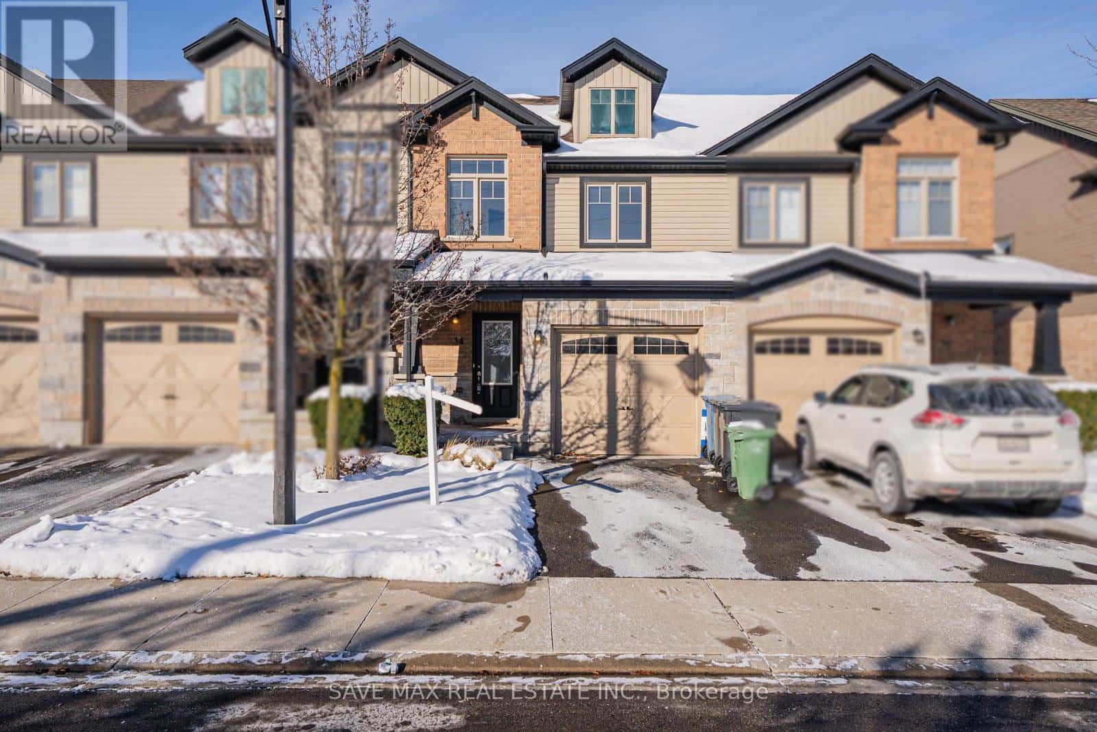 34 - 34 ARLINGTON CRESCENT — Guelph (Pineridge/Westminster Woods), Ontario - Photo 3 of 43