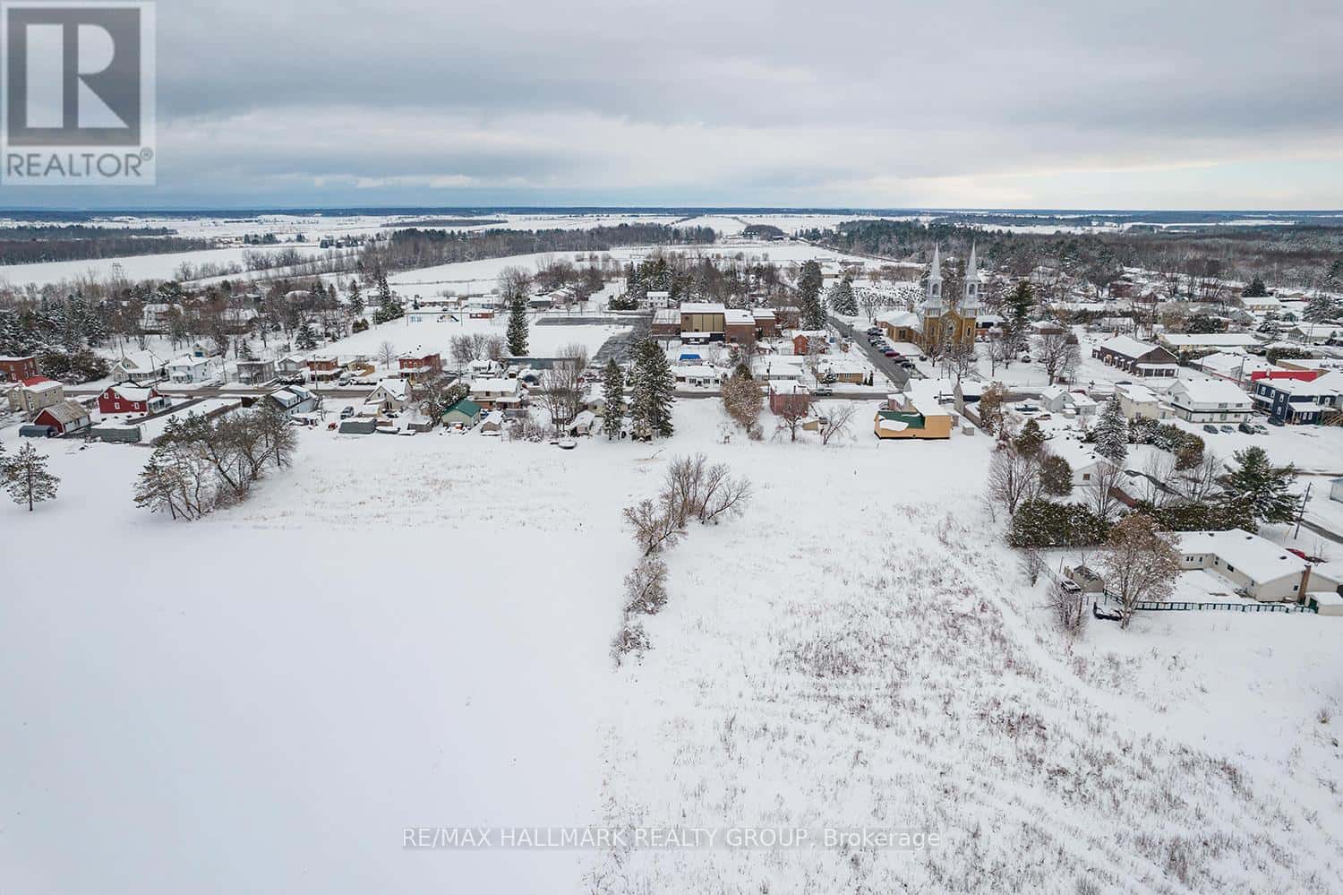 1 - 3748 CHAMPLAIN STREET — Clarence-Rockland, Ontario - Photo 3 of 18