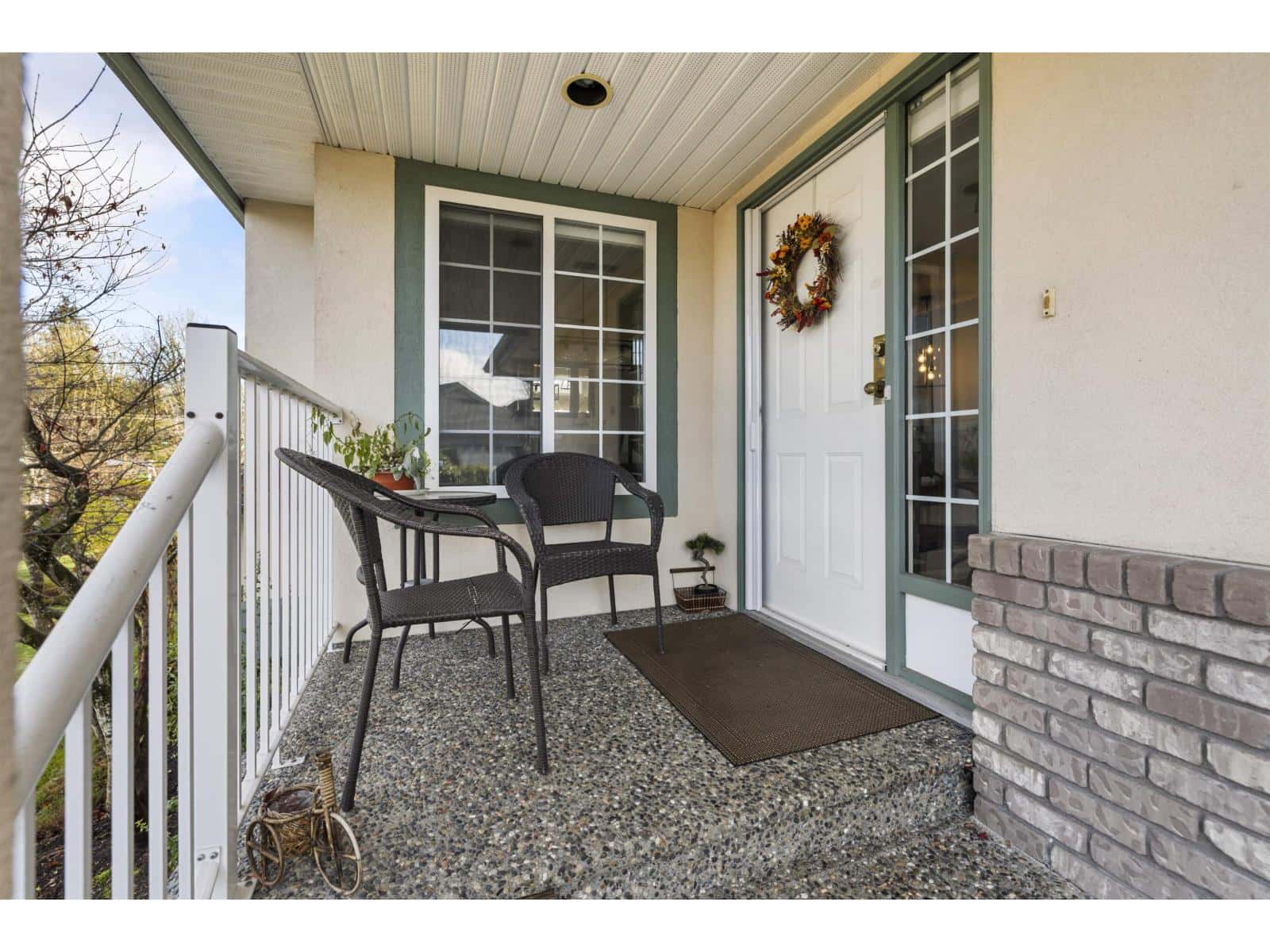 23 32777 CHILCOTIN DRIVE — Abbotsford, British Columbia - Photo 4 of 40