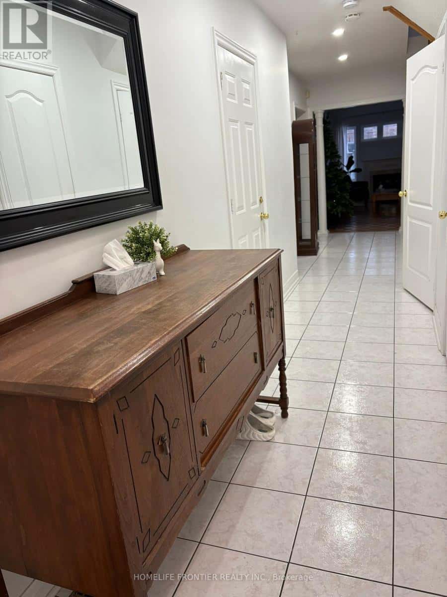 106 CASABEL DRIVE W — Vaughan (Vellore Village), Ontario - Photo 3 of 46