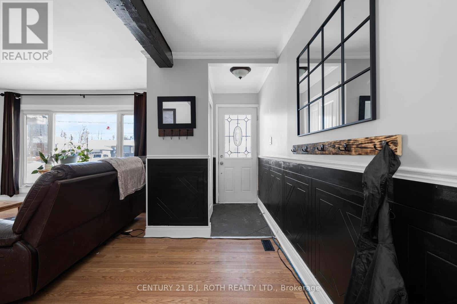 1032 GILMORE AVENUE — Innisfil (Lefroy), Ontario - Photo 5 of 32