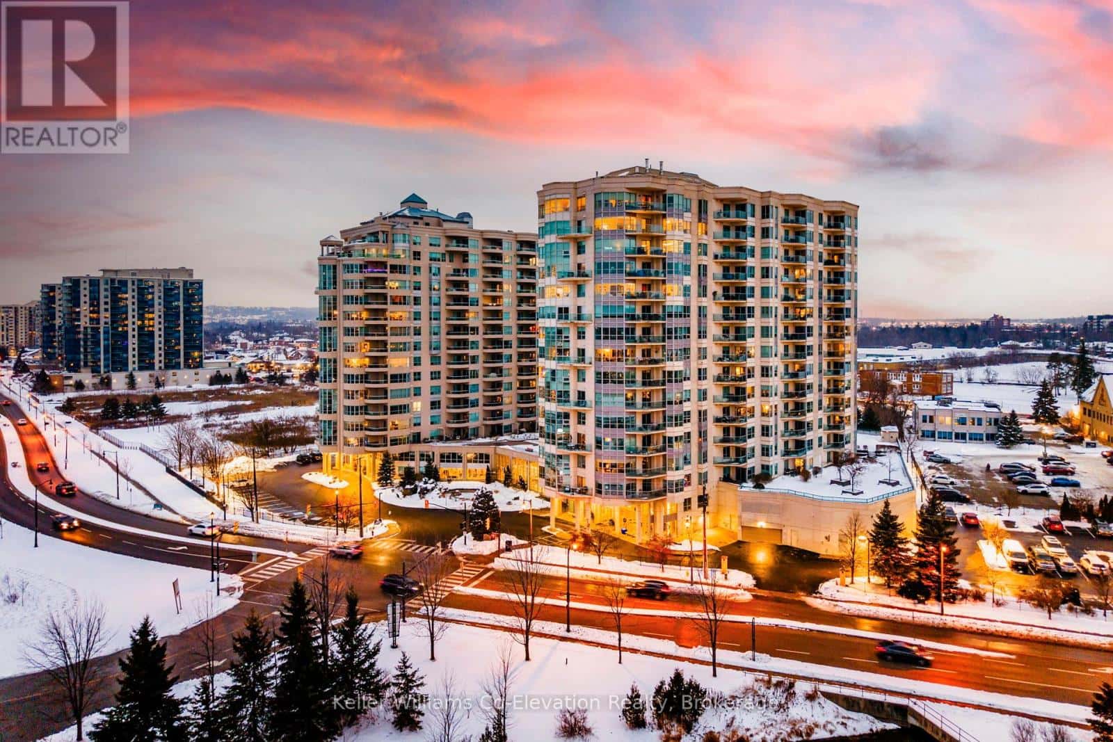 1601 - 6 TORONTO ST STREET — Barrie (City Centre), Ontario - Photo 2 of 47