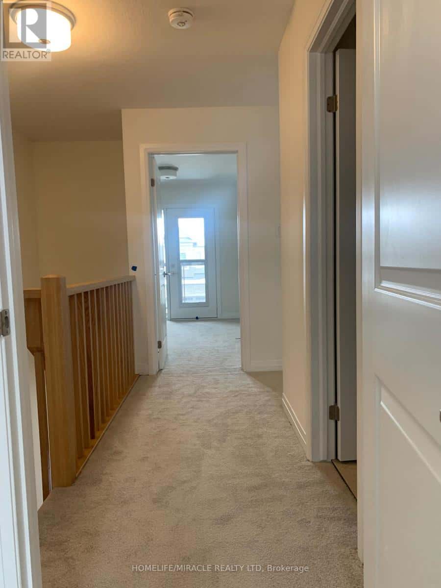 60 MCKERNAN AVENUE — Brantford, Ontario - Photo 4 of 8