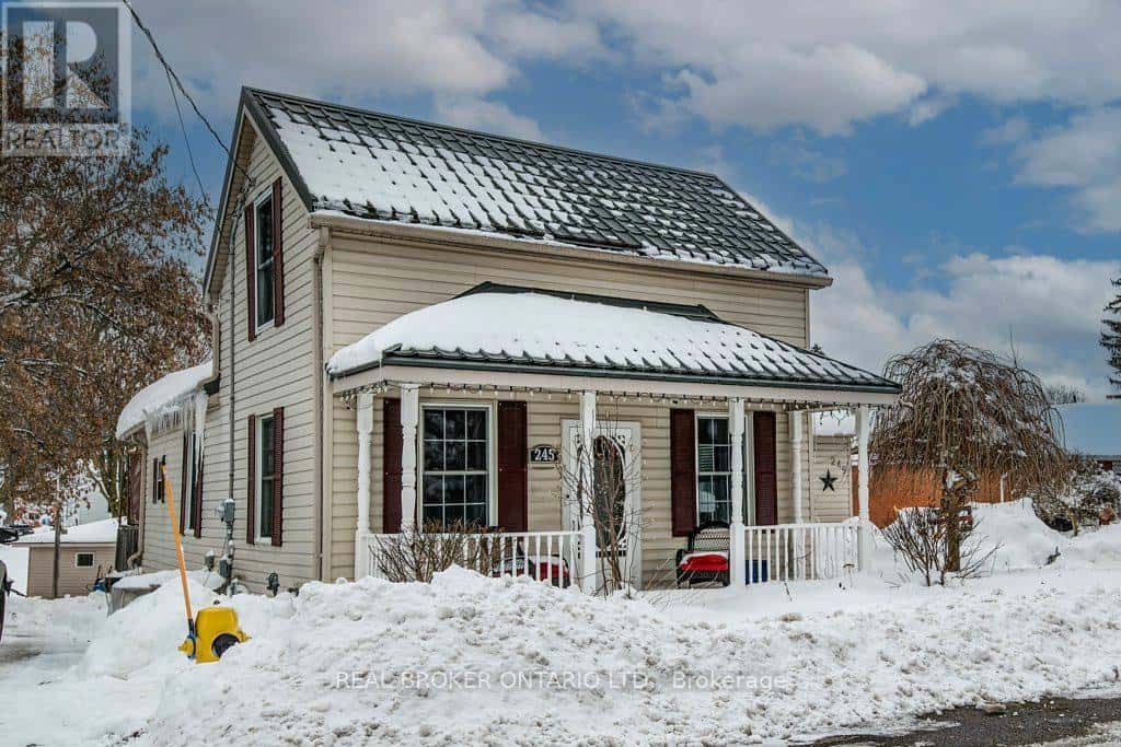 245 JOHN ROSA STREET E — North Perth (Listowel), Ontario - Photo 3 of 17