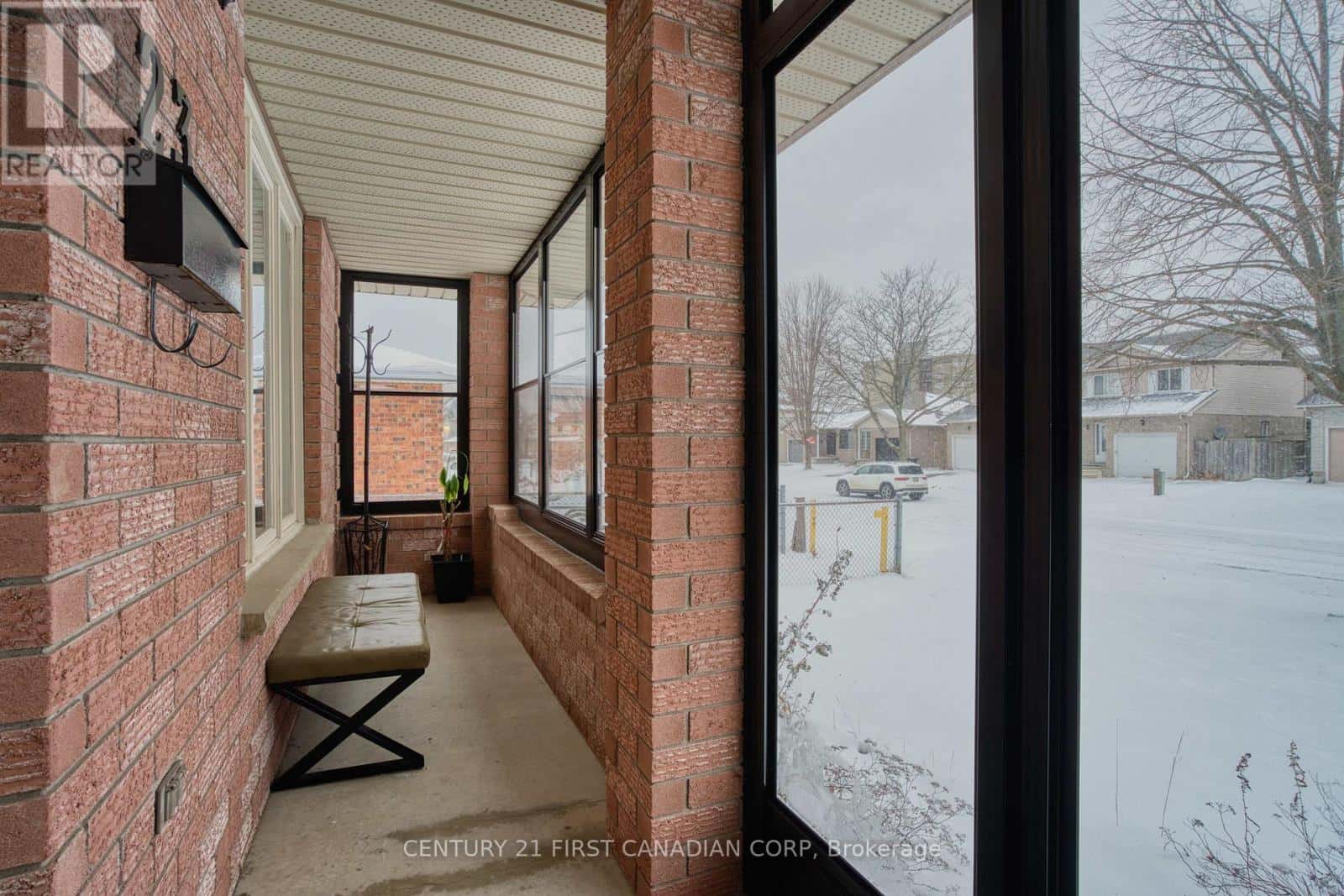 23 JOSSELYN DRIVE — London South (South X), Ontario - Photo 4 of 39