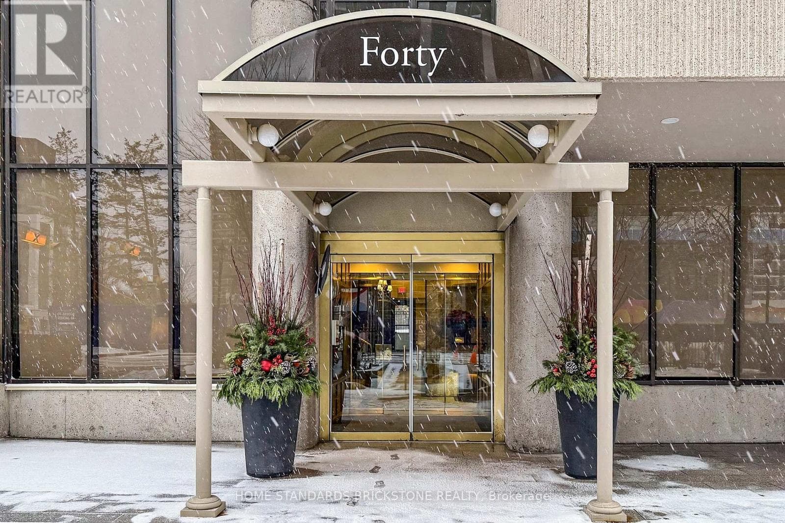 1001 - 40 ROSEHILL AVENUE — Toronto (Rosedale-Moore Park), Ontario - Main photo