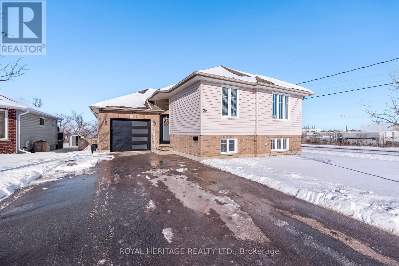 26 BEVERLY STREET — Kawartha Lakes (Lindsay), Ontario - Main photo