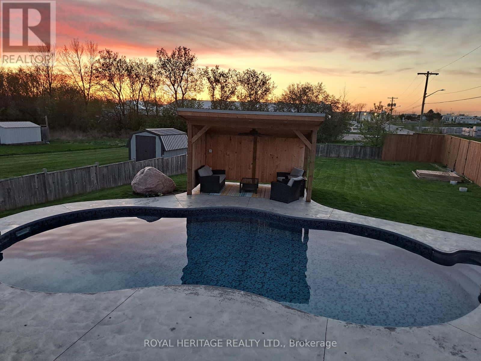 26 BEVERLY STREET — Kawartha Lakes (Lindsay), Ontario - Photo 4 of 33