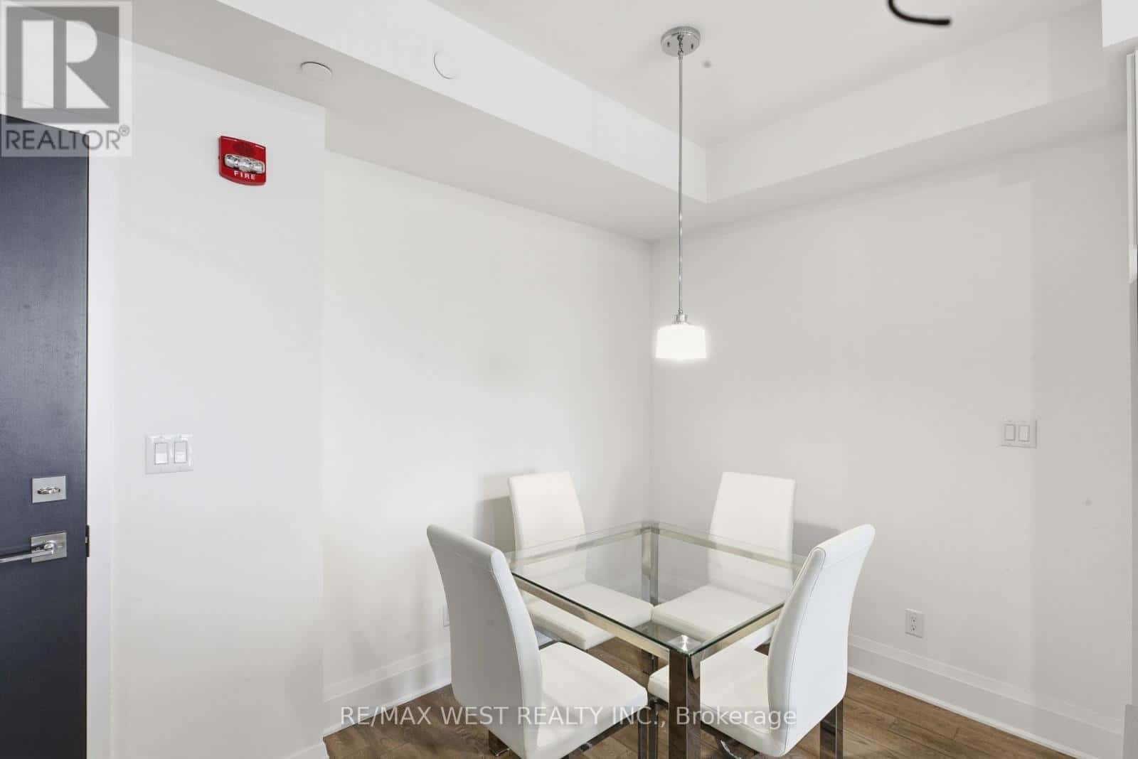 412 - 2 ADAM SELLERS STREET — Markham (Cornell), Ontario - Photo 3 of 14