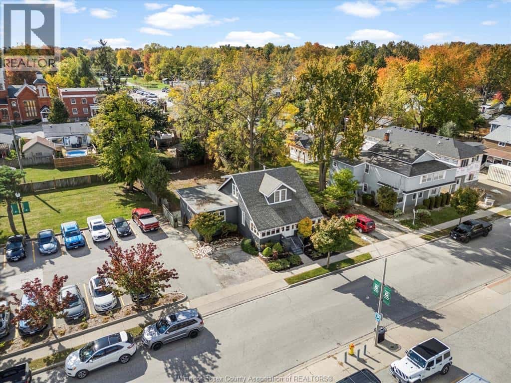 17 Pearl Street West — Kingsville, Ontario - Photo 2 of 49