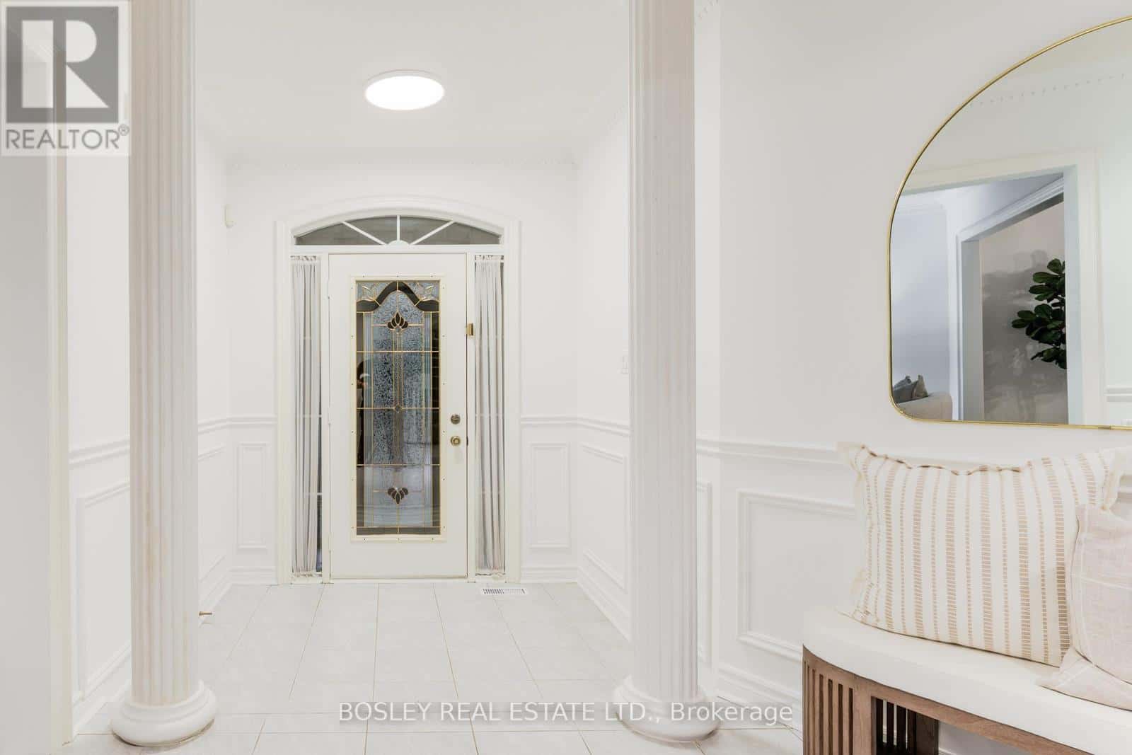 82 WOODSTONE AVENUE — Richmond Hill (Devonsleigh), Ontario - Photo 3 of 45