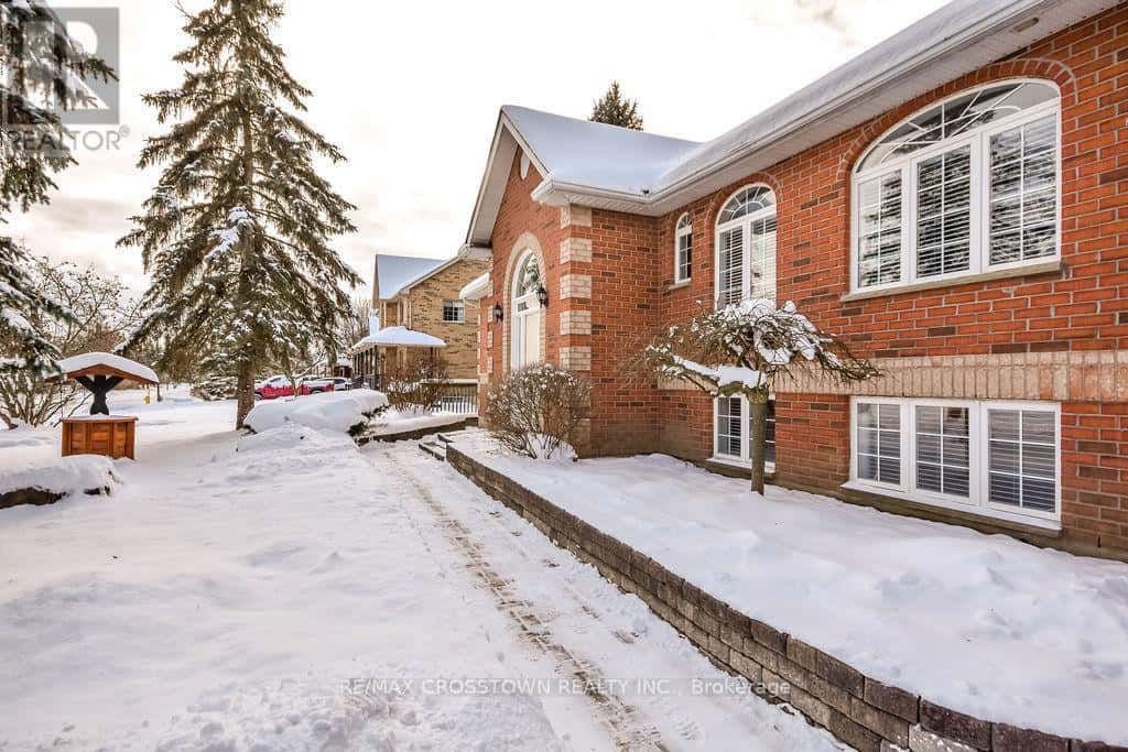 25 CUNNINGHAM DRIVE — Essa (Thornton), Ontario - Photo 4 of 43