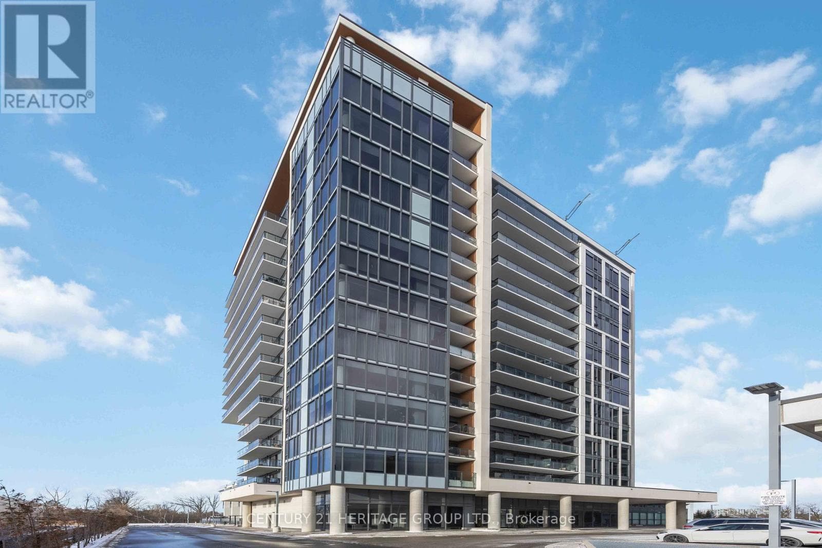 201 - 9618 YONGE STREET — Richmond Hill (North Richvale), Ontario - Main photo