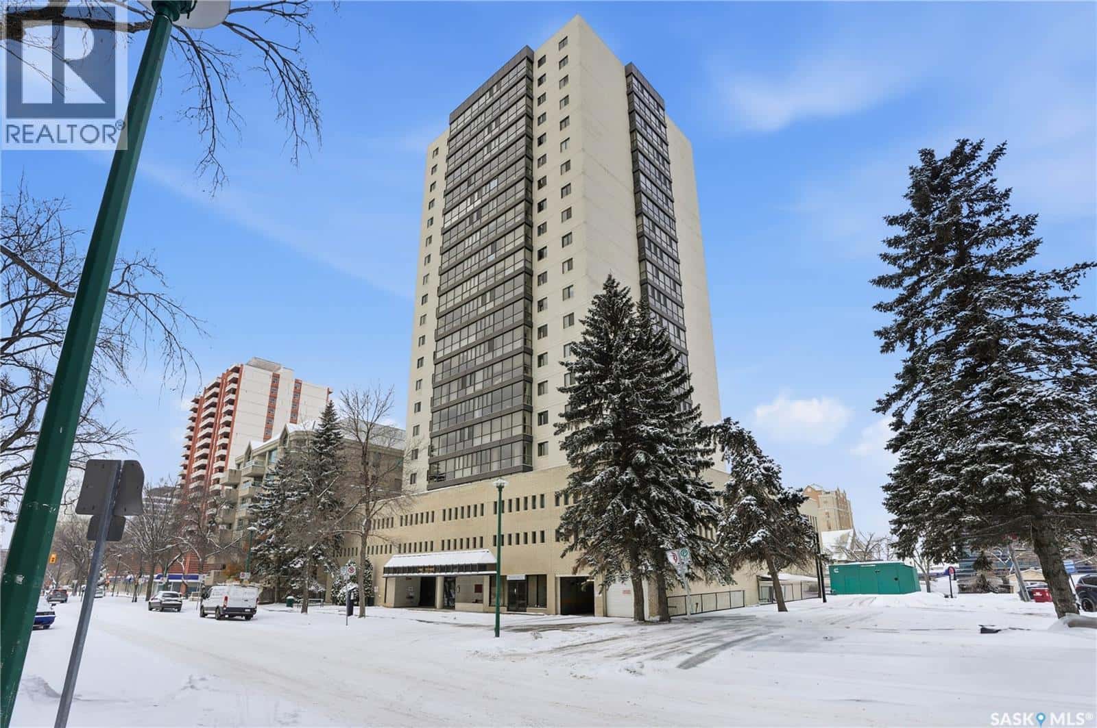 602 315 5th AVENUE N — Saskatoon, Saskatchewan - Photo 5 of 40