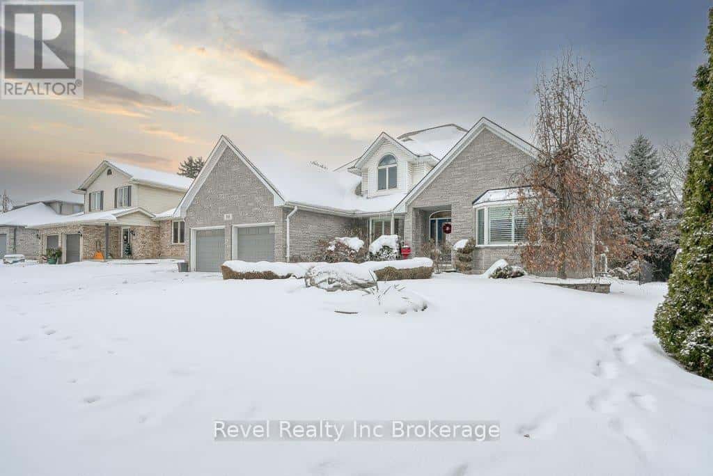 715 SPRINGBANK AVENUE N — Woodstock (Woodstock - North), Ontario - Photo 2 of 44