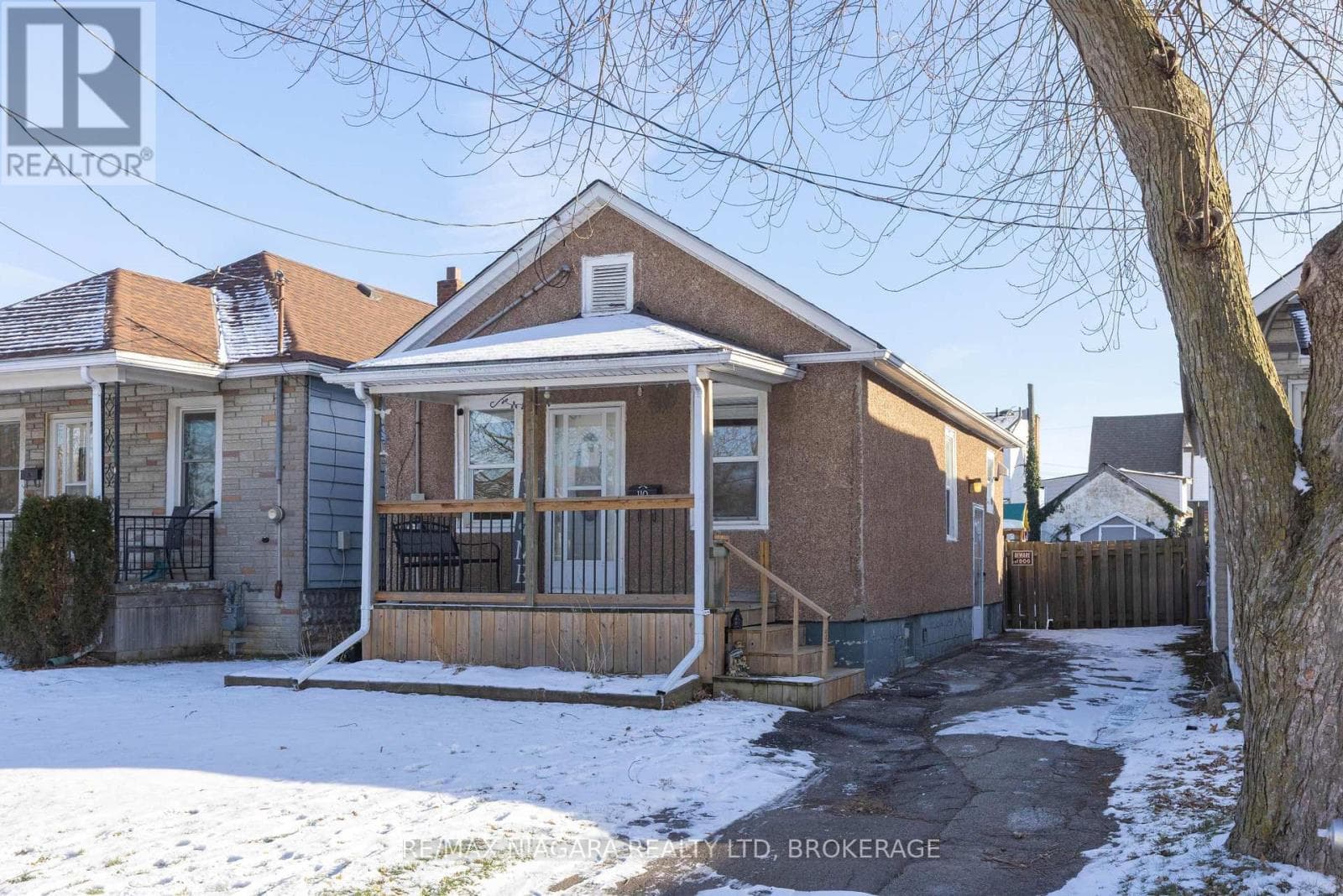 110 MCALPINE AVENUE S — Welland (Lincoln/Crowland), Ontario - Main photo