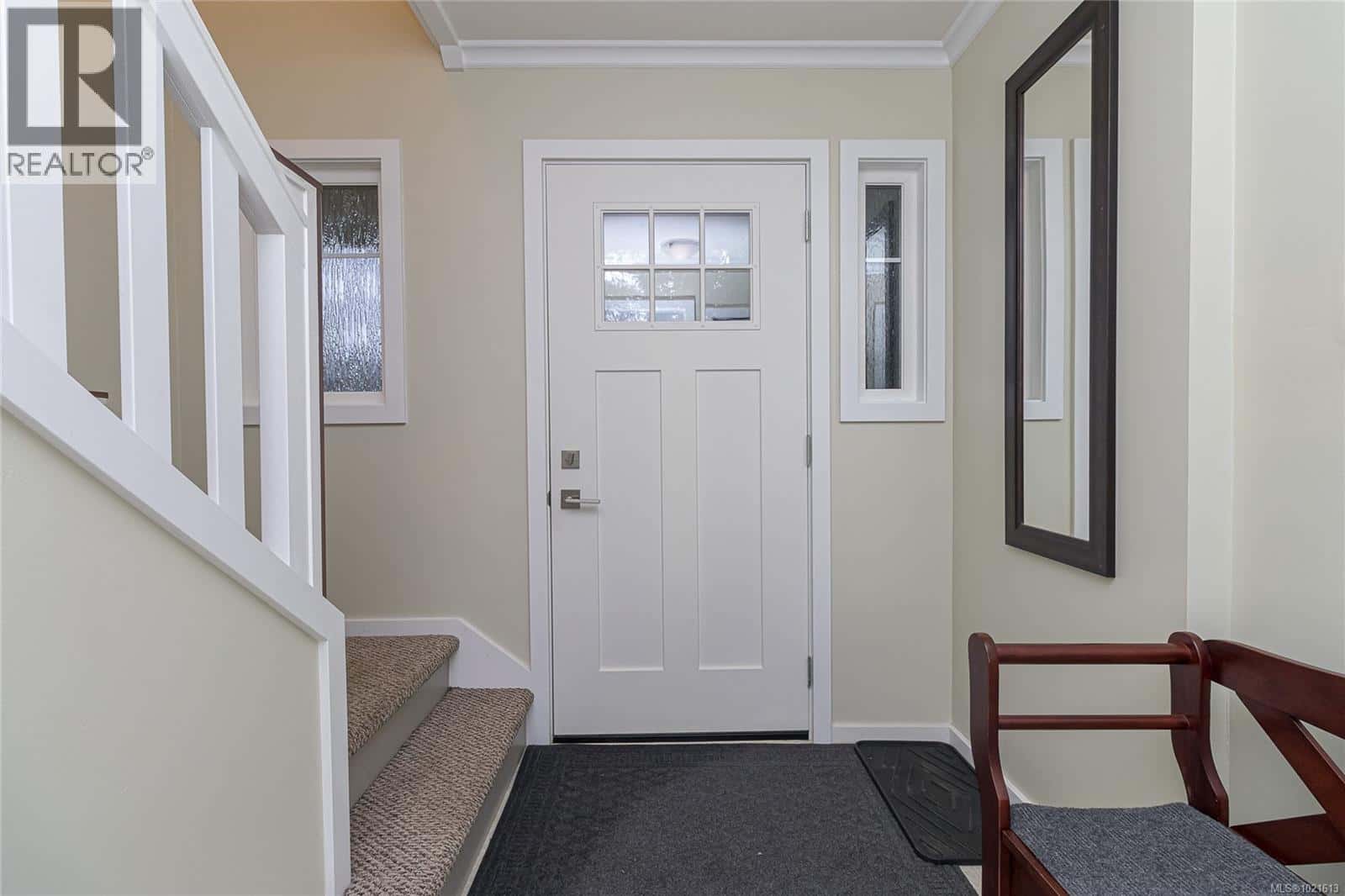 7906 Patterson Rd — Central Saanich, British Columbia - Photo 3 of 47