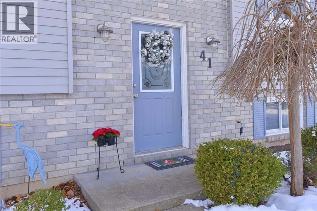 41 MERGL Drive — Port Dover, Ontario - Photo 4 of 35