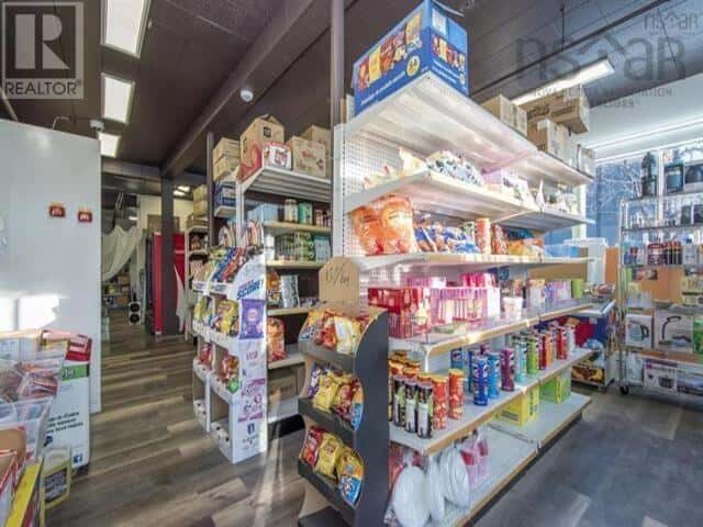 6083 South Street — Halifax Peninsula, Nova Scotia - Photo 3 of 15