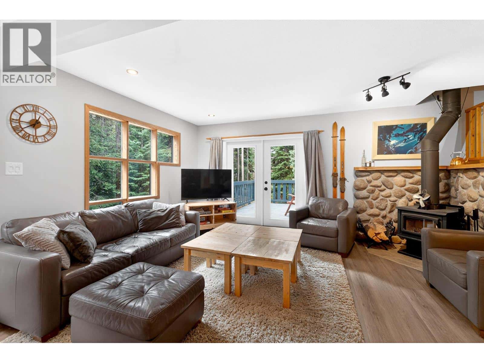 103 Whitetail Road Unit# 102 — Apex Mountain, British Columbia - Photo 2 of 65