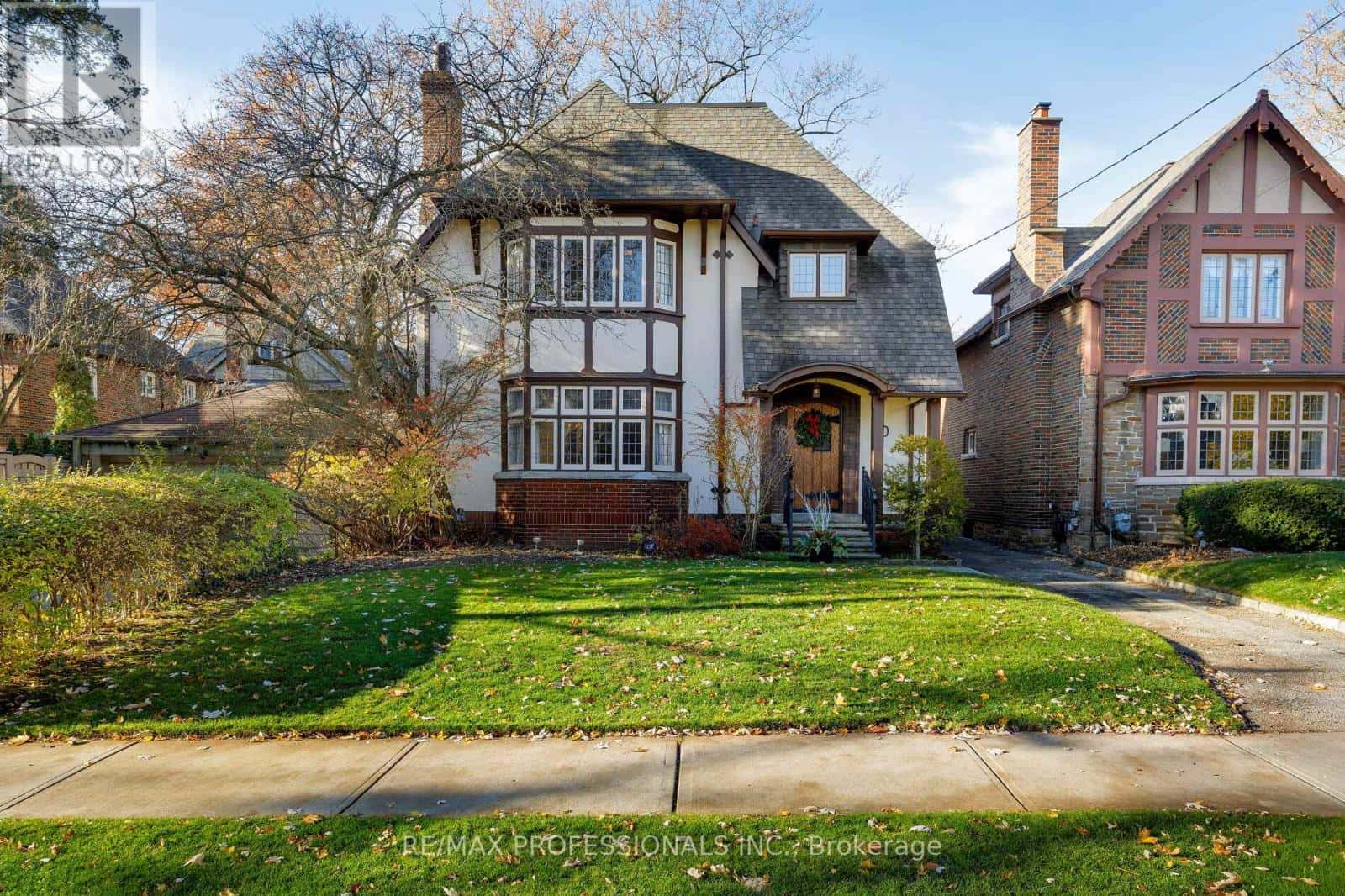 50 WENDOVER ROAD — Toronto (Kingsway South), Ontario - Photo 2 of 45