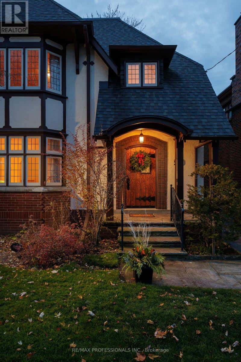 50 WENDOVER ROAD — Toronto (Kingsway South), Ontario - Photo 5 of 45