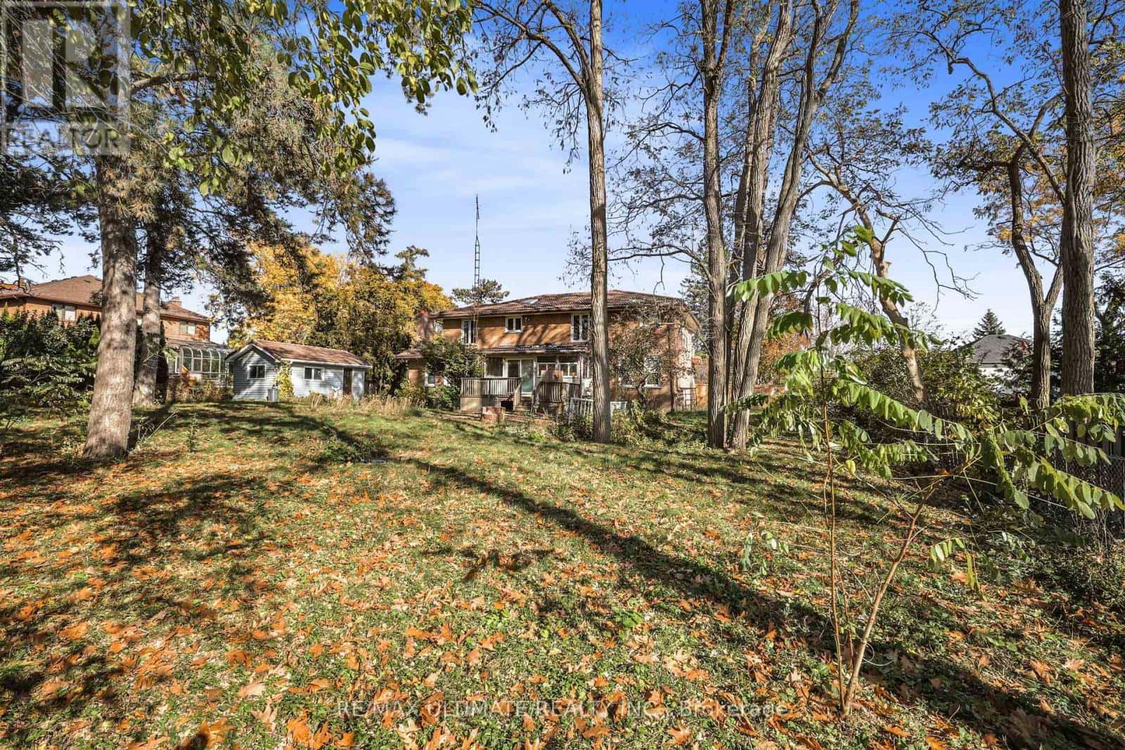 1010 RITSON ROAD N — Oshawa (Central), Ontario - Photo 5 of 40