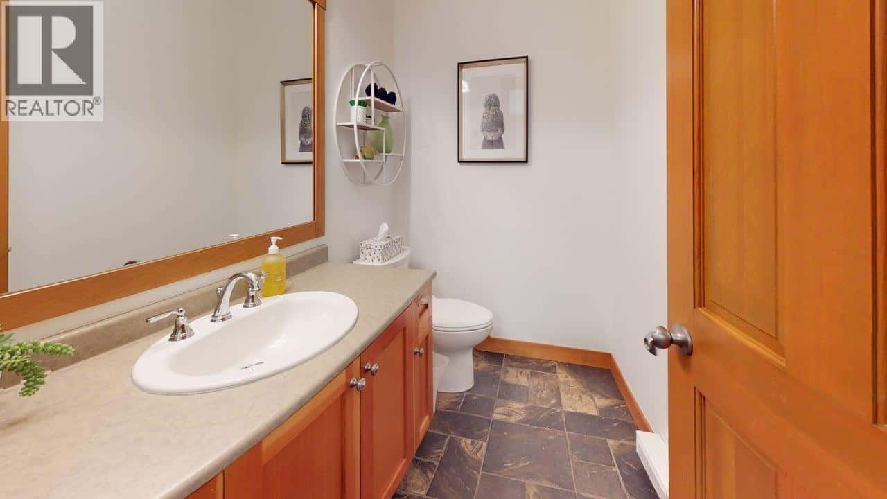 17 1530 TYNEBRIDGE LANE — Whistler, British Columbia - Photo 4 of 15